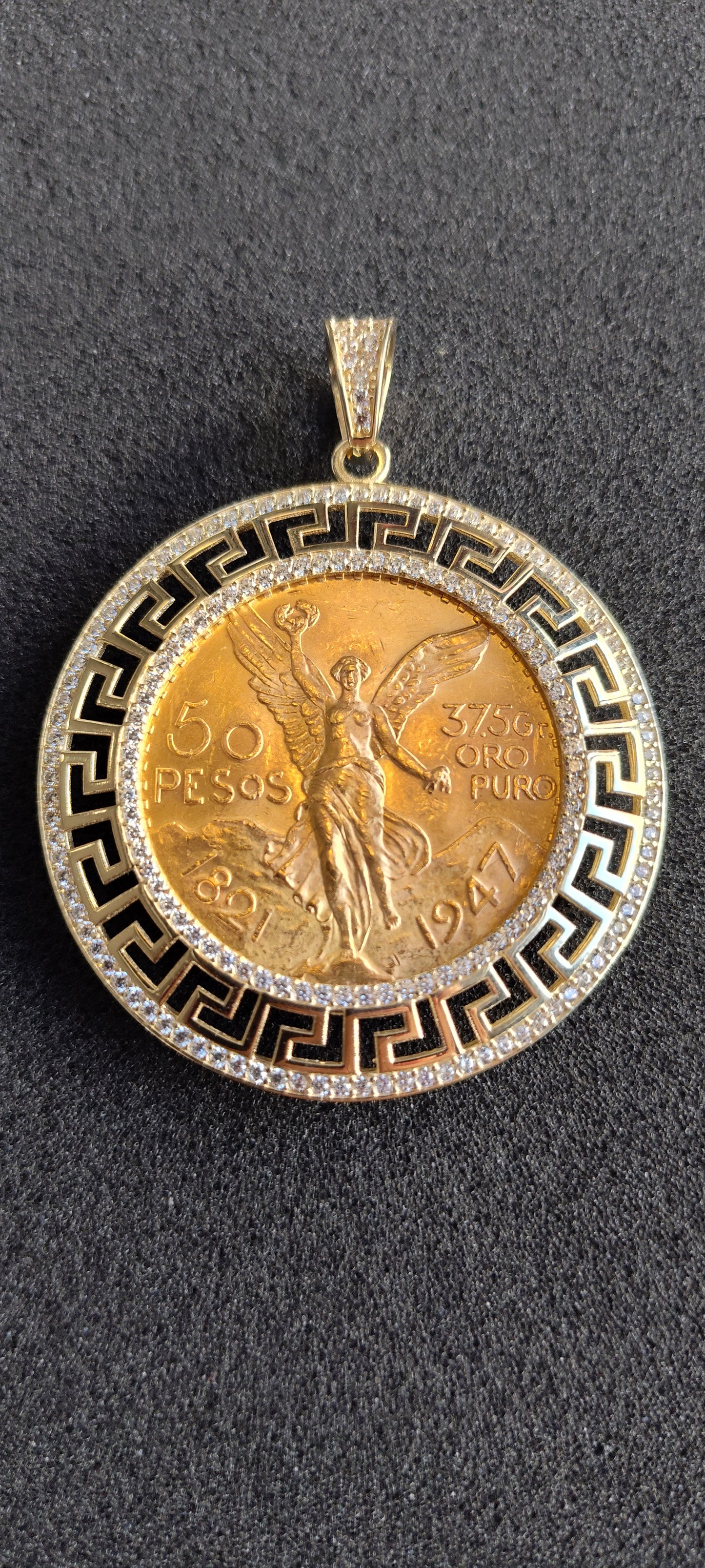 Centenario 22k (21.6k)1947 CZ Stone Greek Style Bezel.