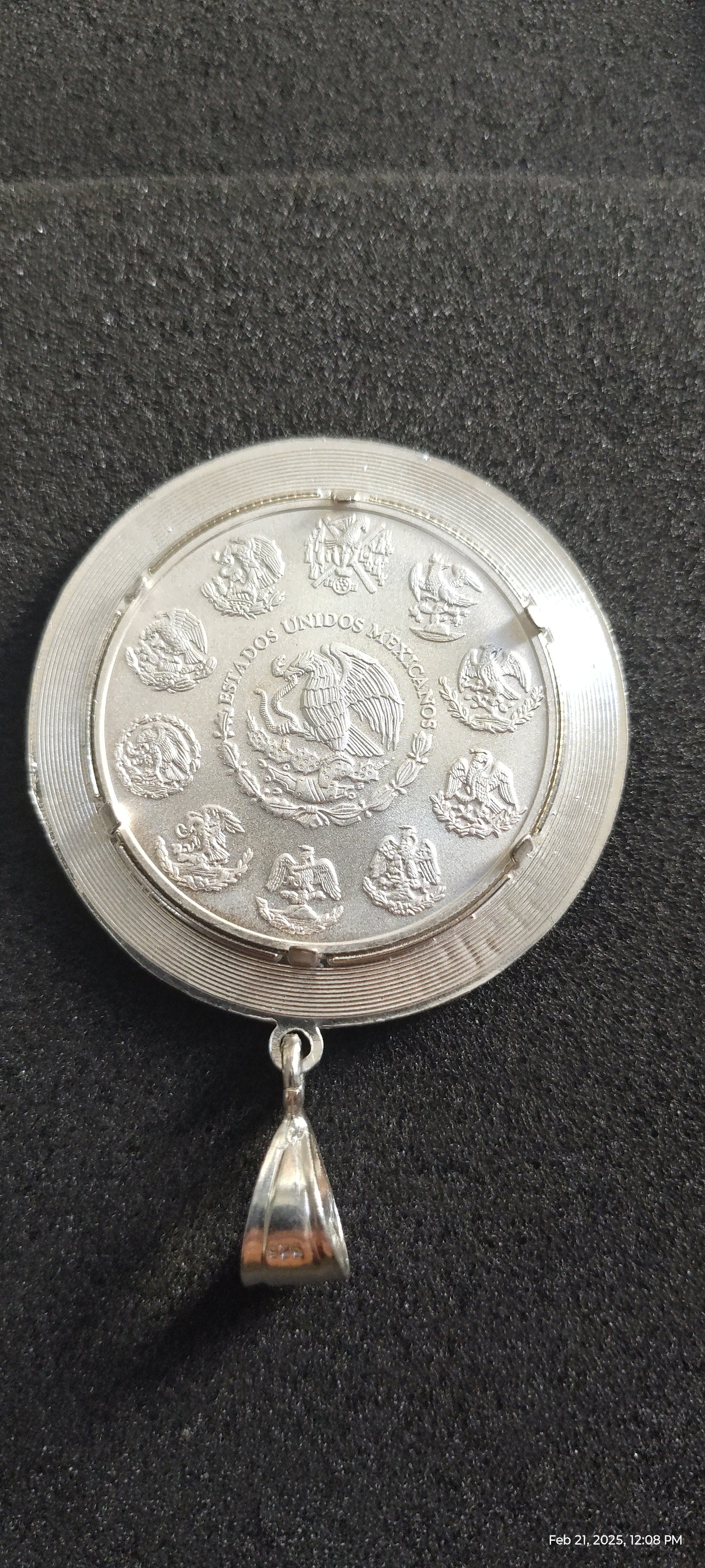 1 OZ Silver libertad+ 925 Silver Bezel