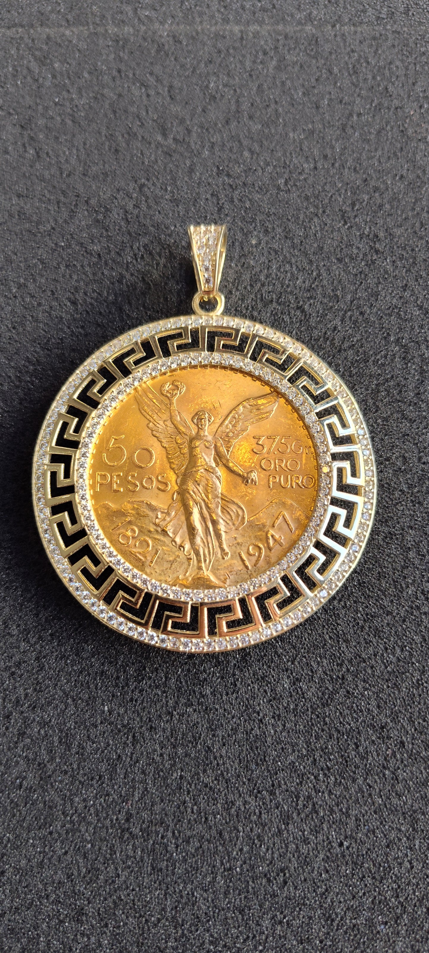 Centenario 22k (21.6k)1947 CZ Stone Greek Style Bezel.