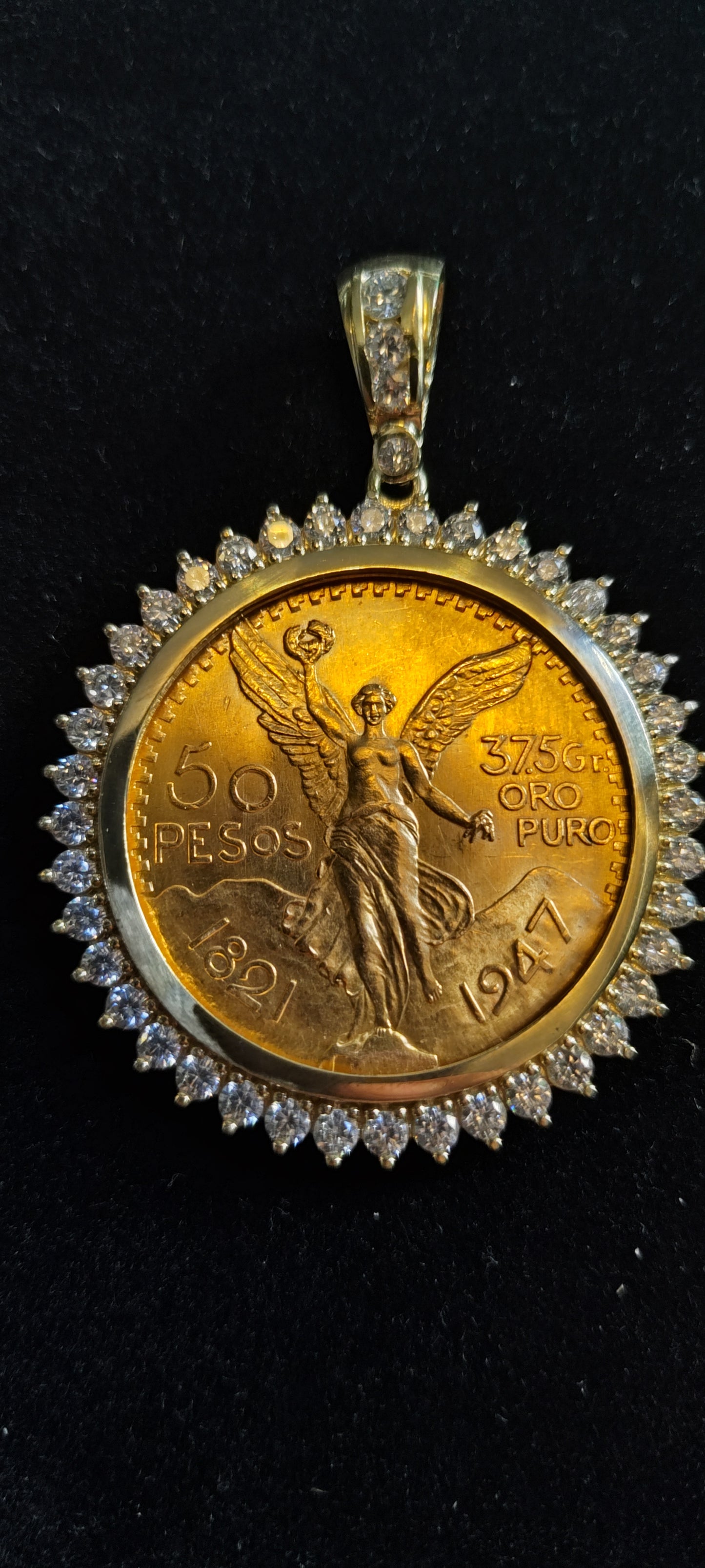 Centenario 22k (21.6k)1947 CZ Stone Style Bezel.