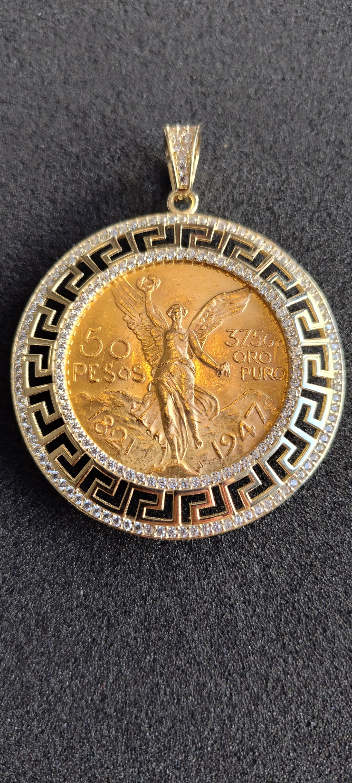 Centenario 22k (21.6k)1947 CZ Stone Greek Style Bezel.