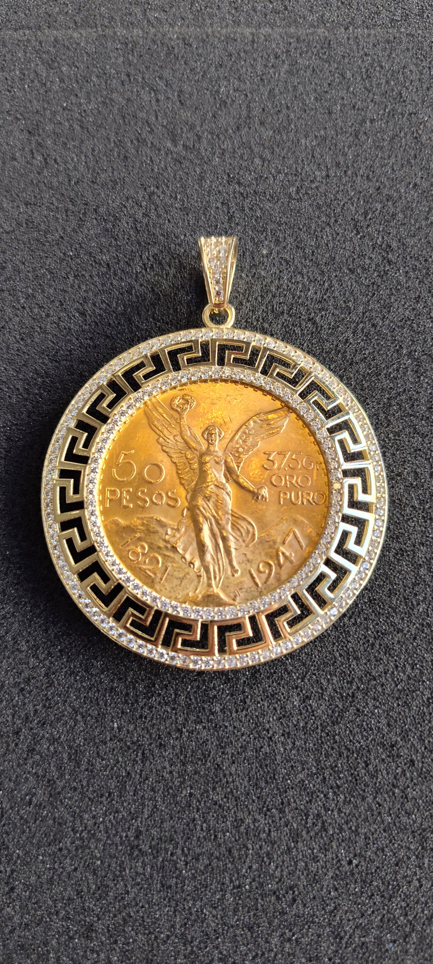 Centenario 22k (21.6k)1947 CZ Stone Greek Style Bezel.