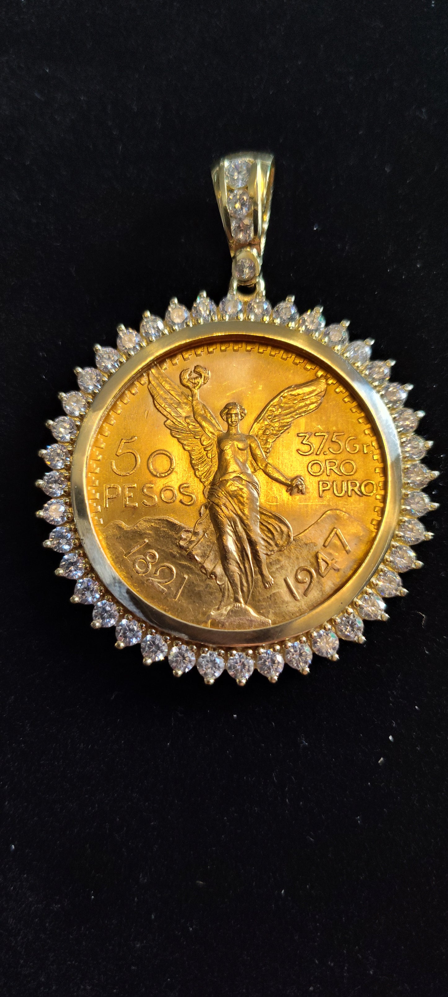 Centenario 22k (21.6k)1947 CZ Stone Style Bezel.