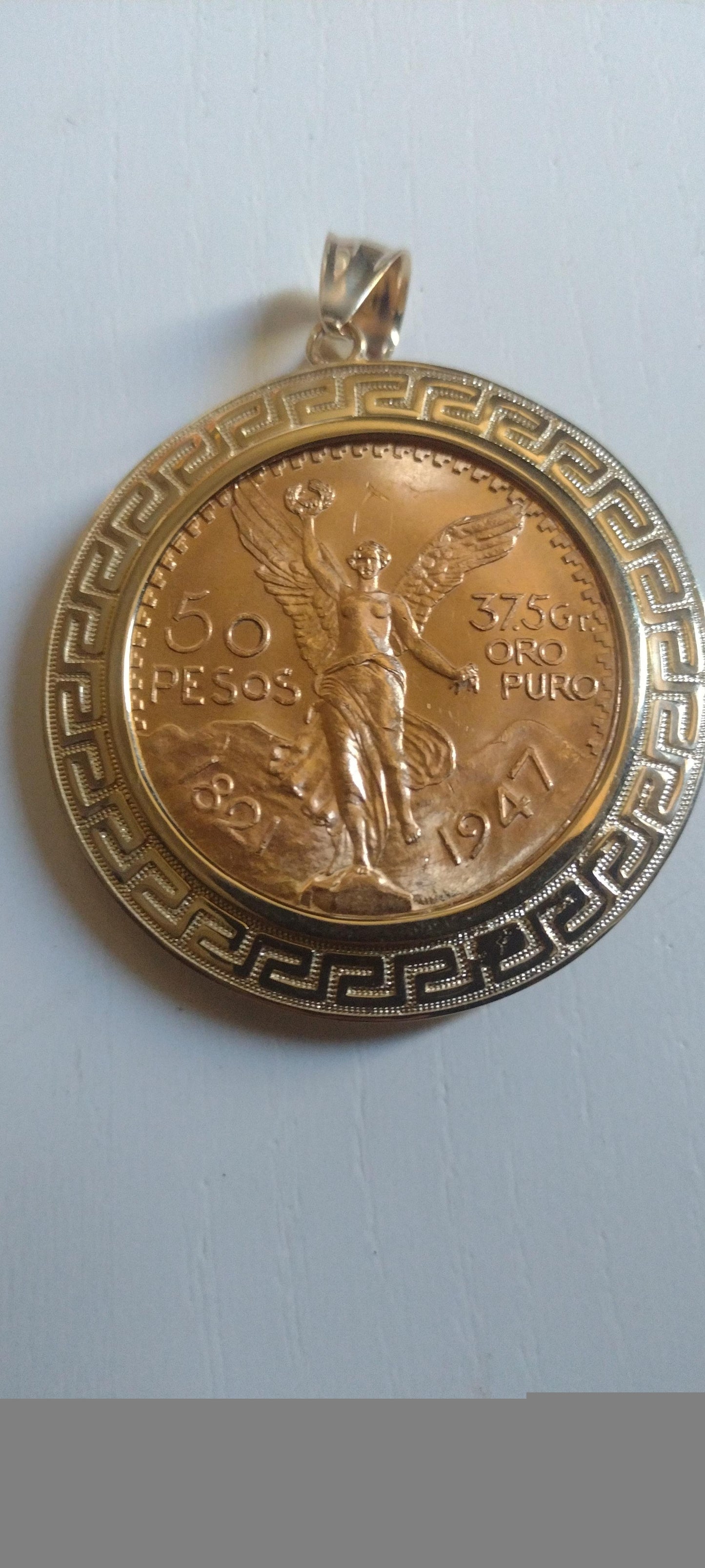 Centenario 22k (21.6k)1947 Greek Style Bezel.