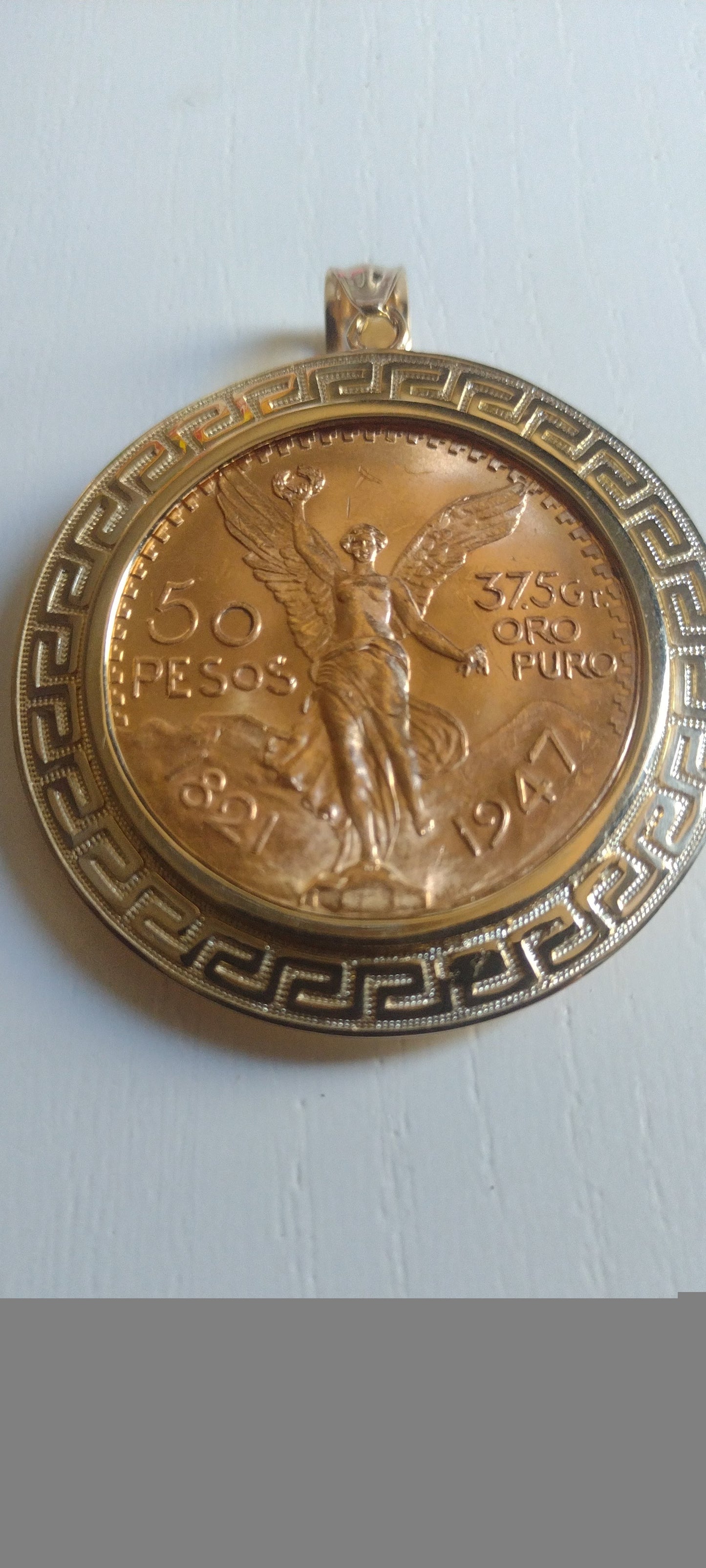 Centenario 22k (21.6k)1947 Greek Style Bezel.